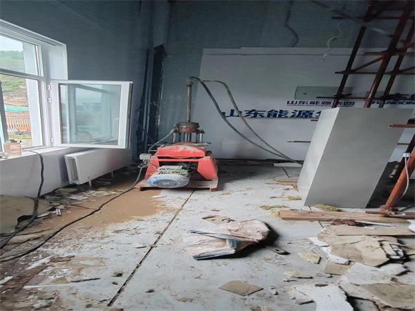 永善地基基础下沉墙体裂缝加固注浆顶升施工